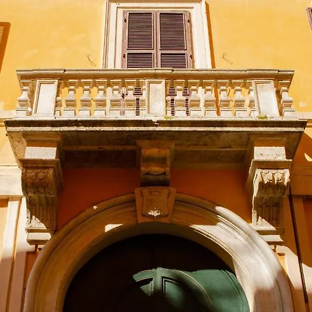 Trevi Tittoni * ローマ
